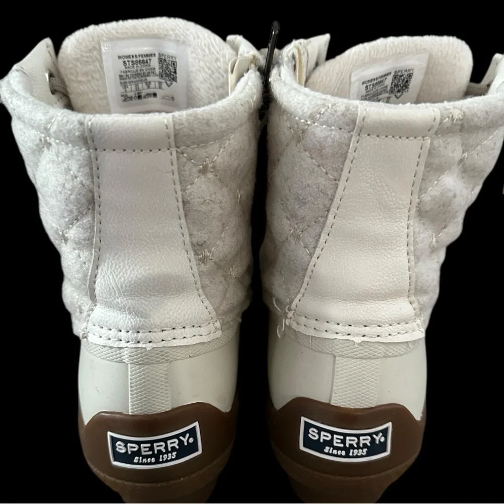 Women’s Sperry Syren Fleece Lined Gulf Duck Boots, Size 6.